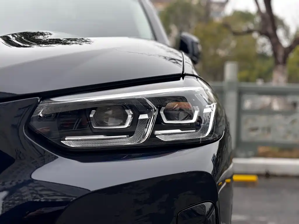 BMW X3 2022 facelift xDrive25i M sports package купить на сайте DeffCars