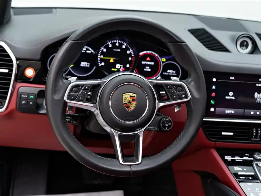 Cayenne New Energy 2021 Cayenne E-Hybrid 2.0T купить на сайте DeffCars