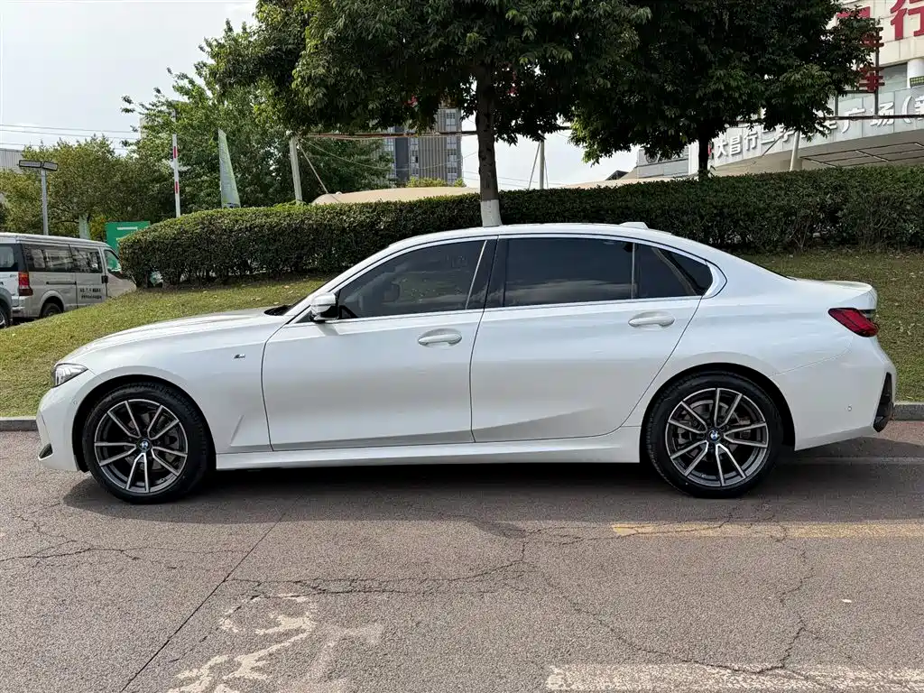 BMW 3 Series 2025 325Li M Sports Package купить на сайте DeffCars