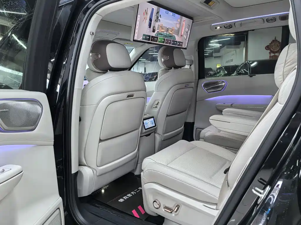 Lynk & Co 900 2025 2.0T Ultra купить на сайте DeffCars