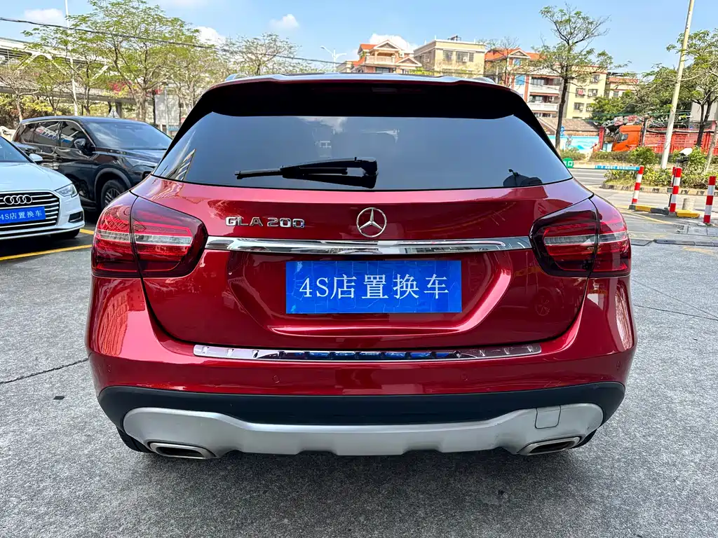 Mercedes-Benz GLA 2018 GLA 200 Fashion Model купить на сайте DeffCars