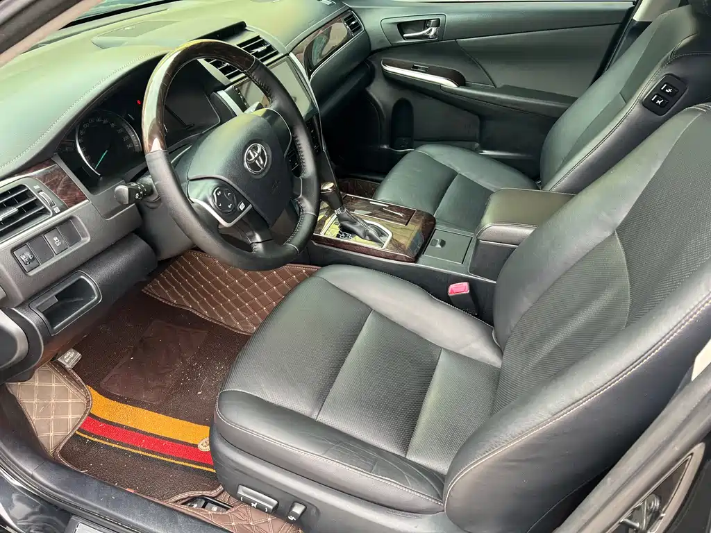 Camry 2016 2.0G 10th Anniversary Leading Edition купить на сайте DeffCars