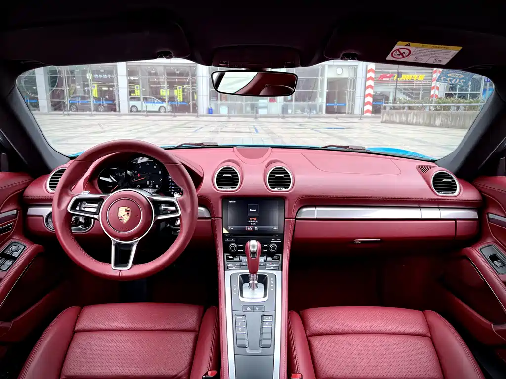 Porsche 718 2018 Cayman 2.0T купить на сайте DeffCars