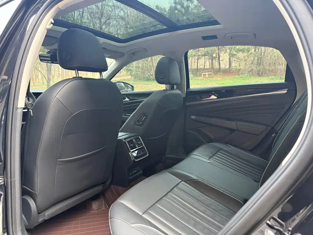 Passat 2023 facelift 330TSI Star Elite Edition купить на сайте DeffCars