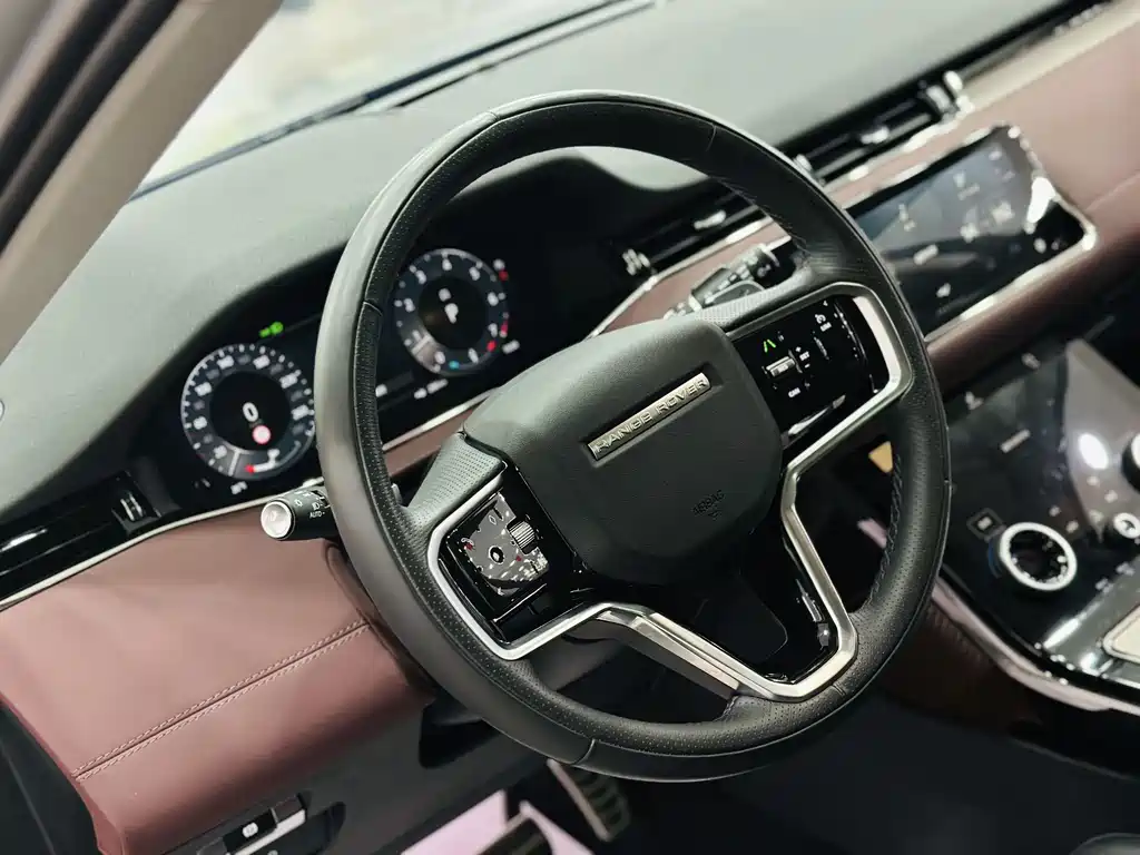 Range Rover Evoque 2023 Evoque L 249PS Deluxe Edition купить на сайте DeffCars