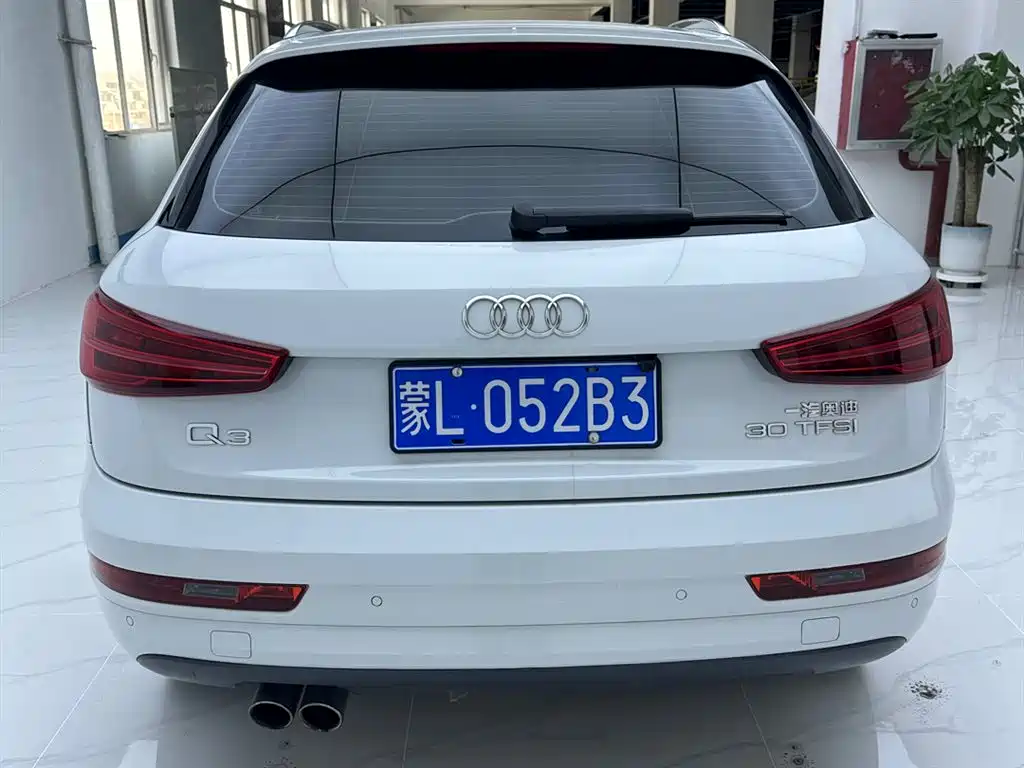 Audi Q3 2018 30th Anniversary Model 30 TFSI Fashion Model купить на сайте DeffCars