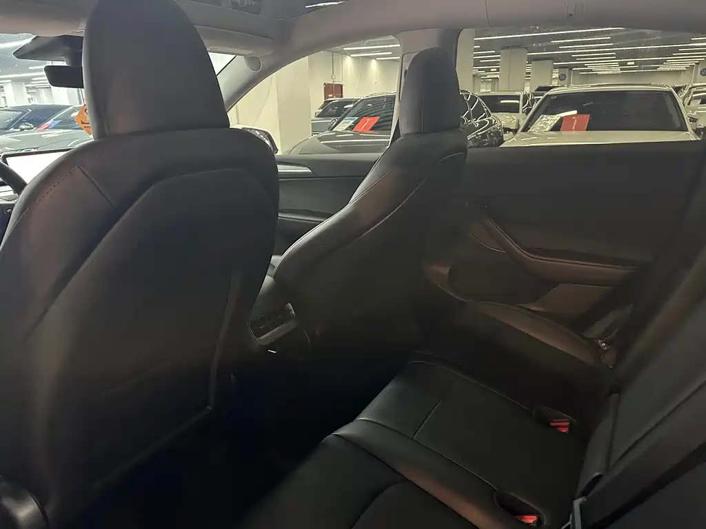 Model Y 2023 rear-wheel drive version купить на сайте DeffCars