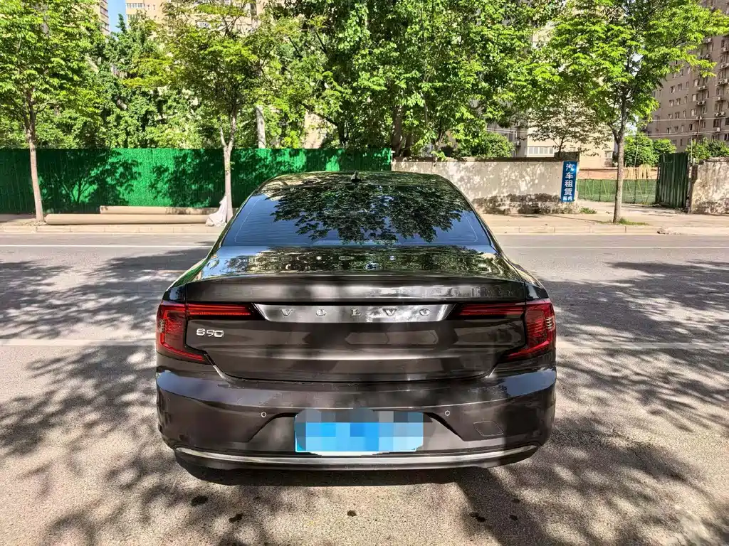 Volvo S90 2021 B5 Zhiyuan Luxury Edition купить на сайте DeffCars