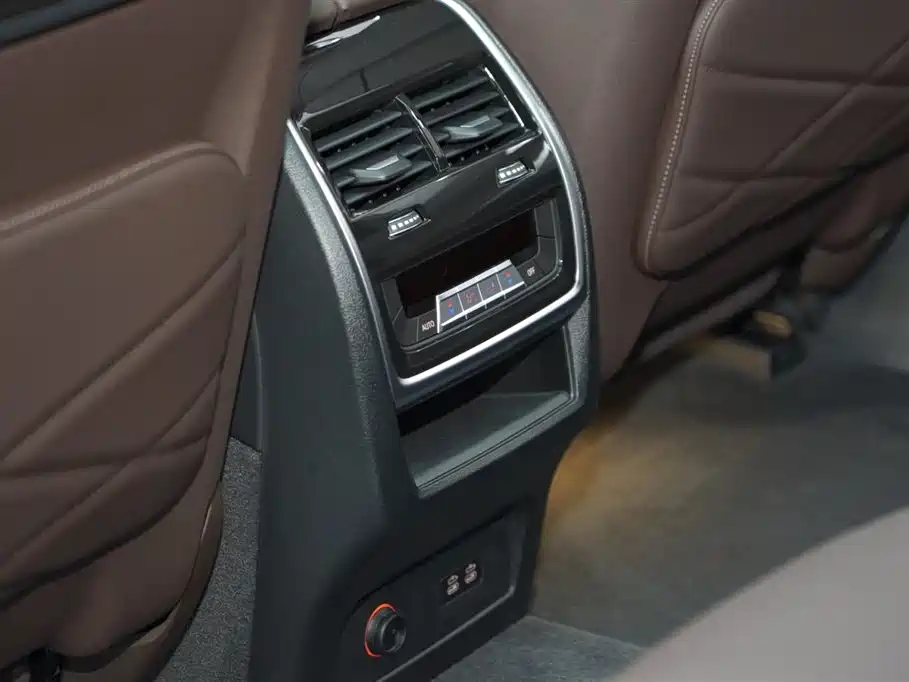 BMW X5 2023 xDrive 40Li M Sports Night Package купить на сайте DeffCars
