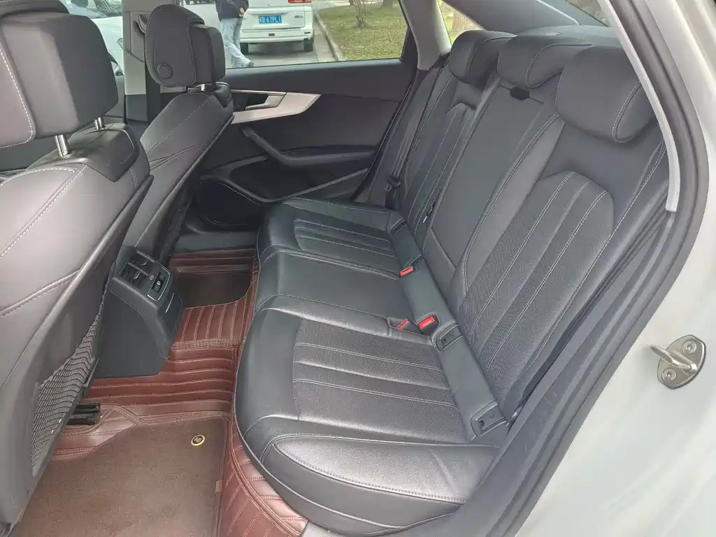 Audi A4L 2022 40 TFSI luxury and dynamic model купить на сайте DeffCars
