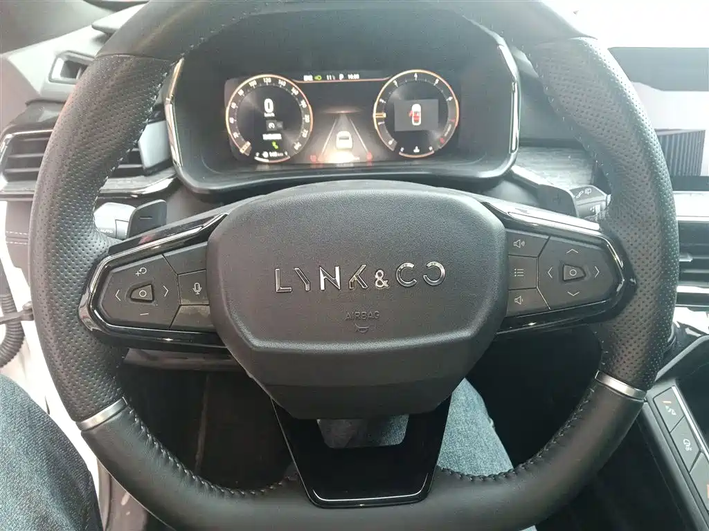 Lynk & Co 06 2020 1.5T Jin Pro купить на сайте DeffCars