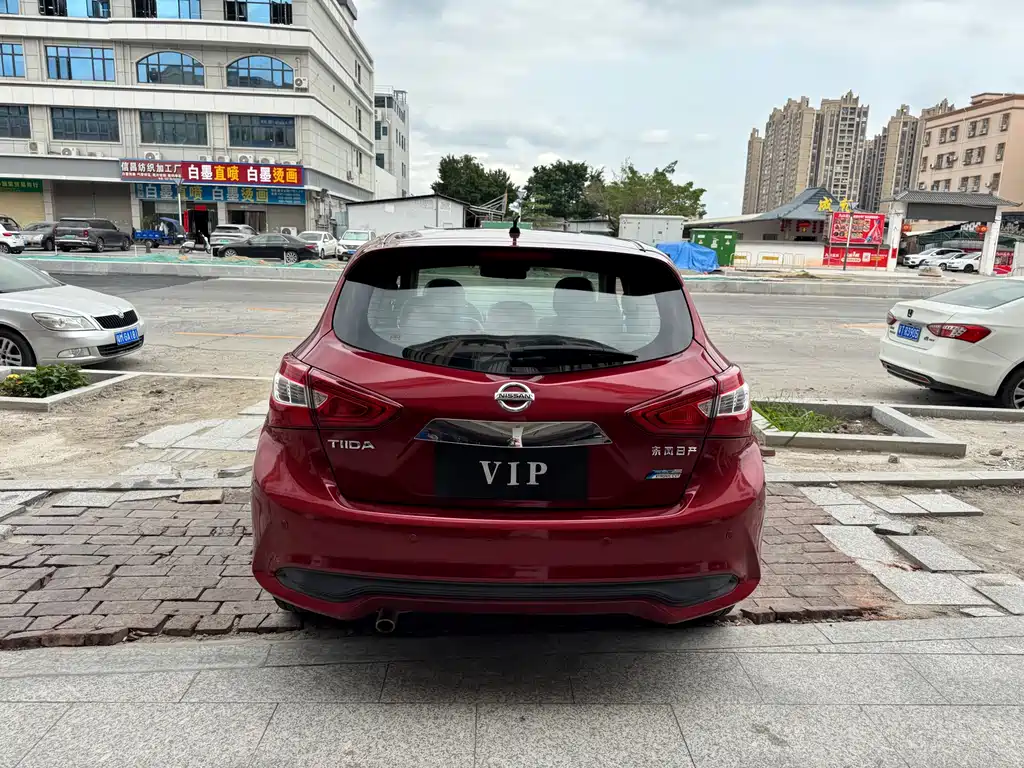 Tiida 2016 1.6L CVT Smart Travel Edition купить на сайте DeffCars