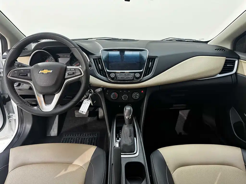 Monza 2022 320 automatic sunroof version купить на сайте DeffCars