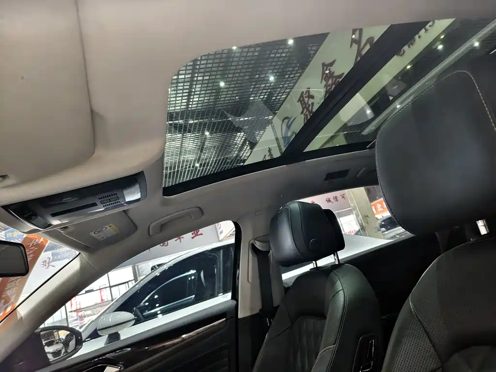 Passat 2020 facelift 330TSI Deluxe Edition National VI купить на сайте DeffCars