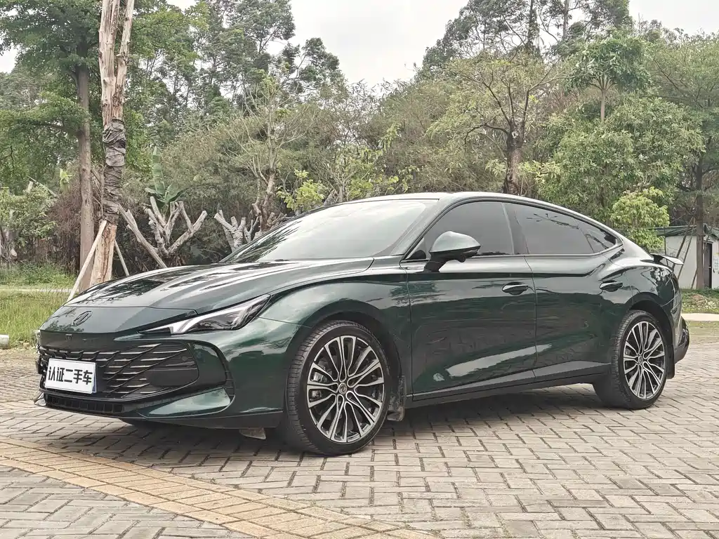 MG7 2023 2.0T Automatic Beauty Hunting Luxury Edition купить на сайте DeffCars