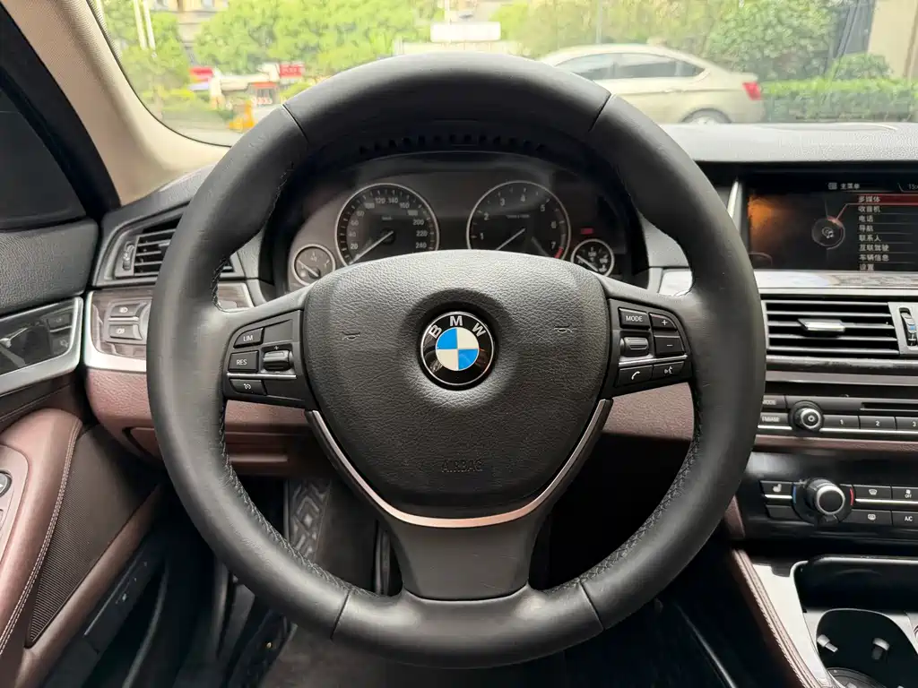 BMW 5 Series 2014 525Li Luxury Design Package купить на сайте DeffCars