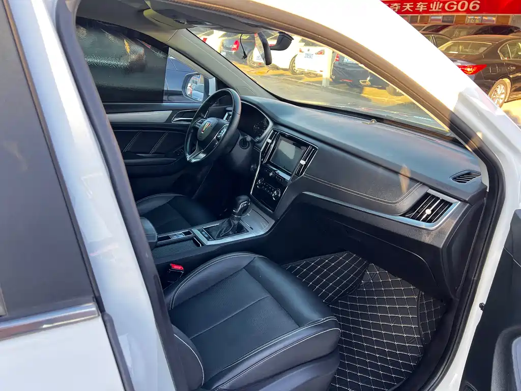 Roewe RX5 2018 20T two-wheel drive automatic flagship version купить на сайте DeffCars