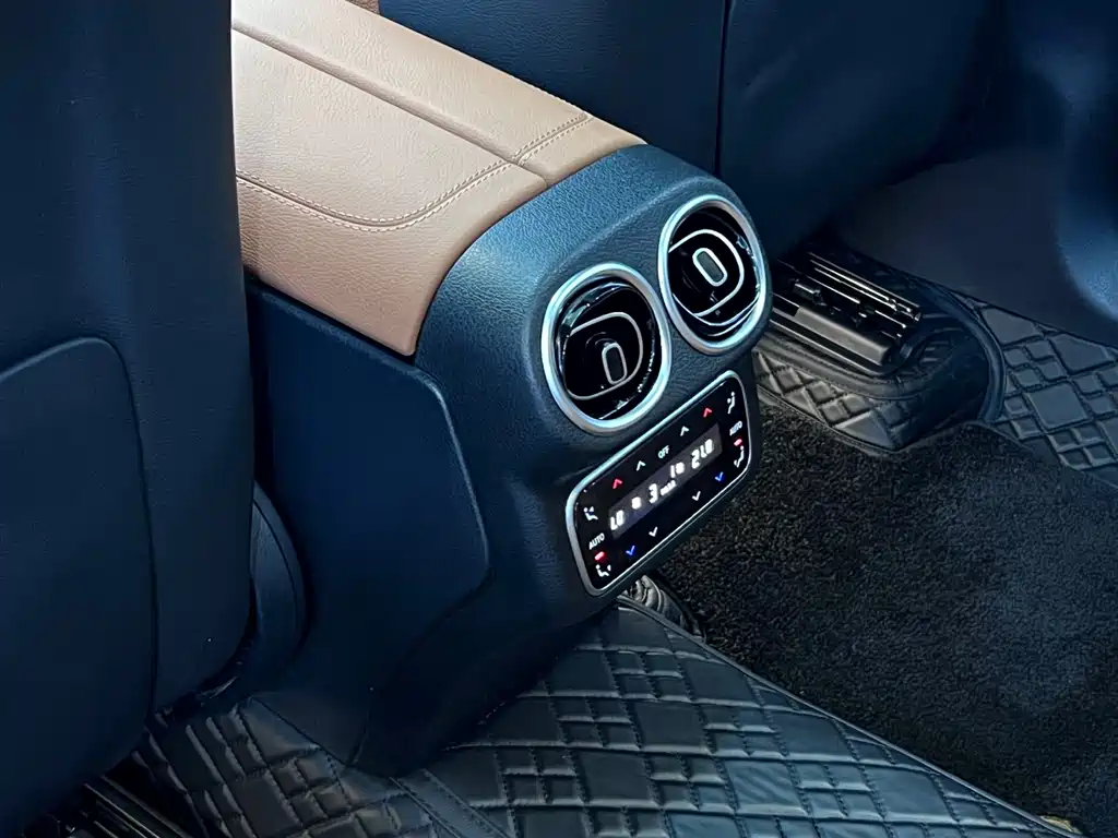 Mercedes-Benz GLC 2024 GLC 260 L 4MATIC Dynamic 5-seater купить на сайте DeffCars