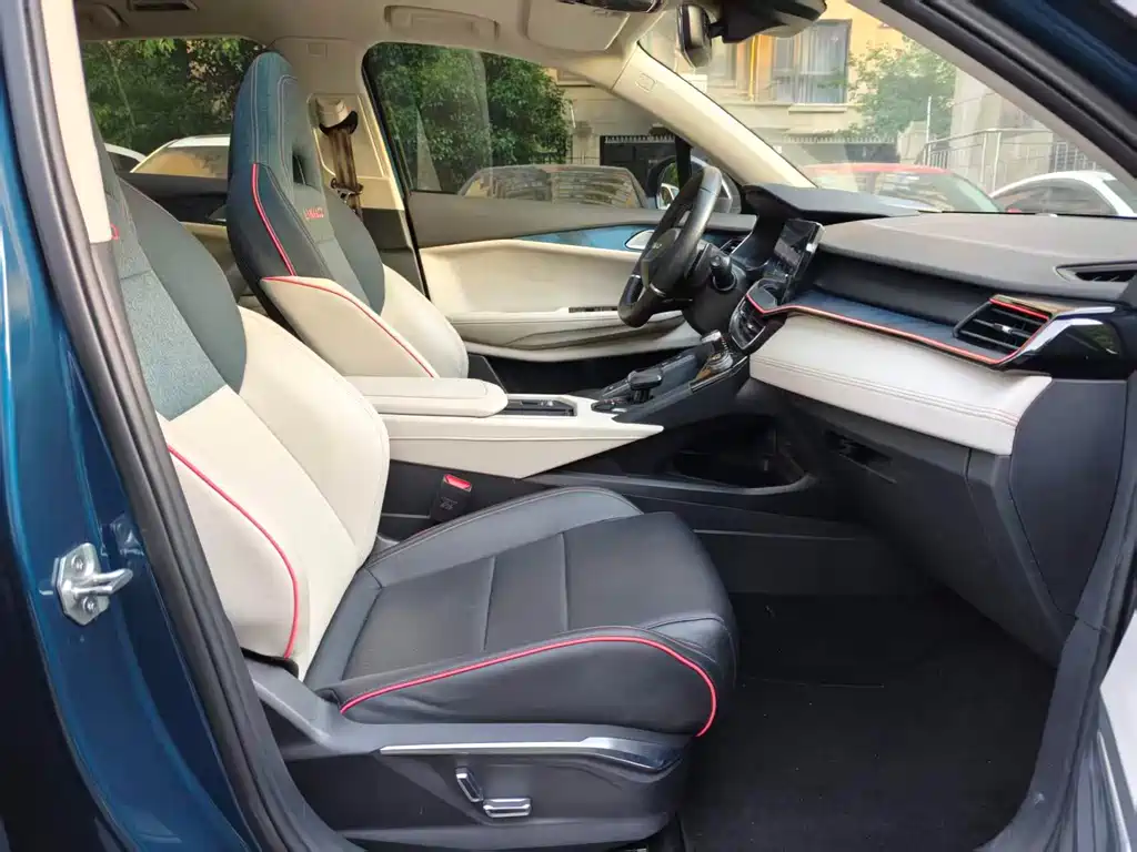 Lynk & Co 06 2020 1.5T Yao Halo купить на сайте DeffCars