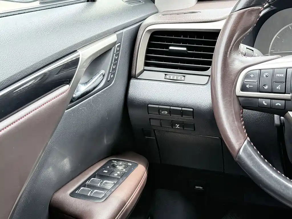 Lexus RX 2016 300 four-wheel drive elegant version National V купить на сайте DeffCars