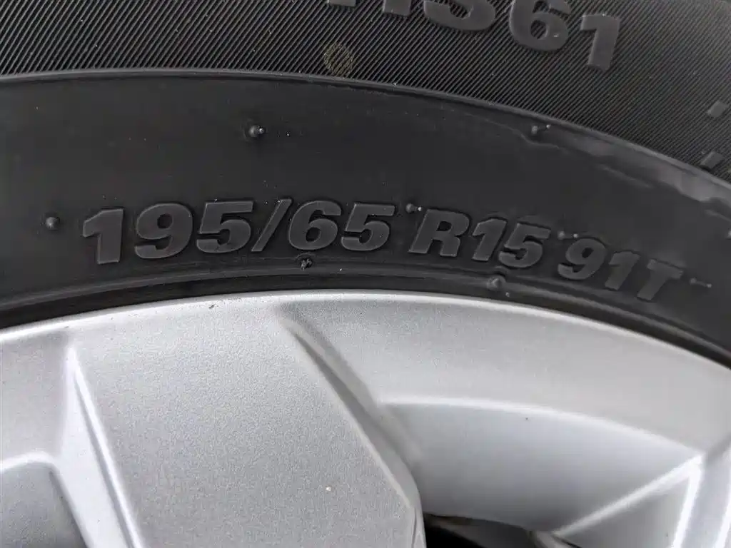 Bora 2021 1.5L manual fashion smart connected version купить на сайте DeffCars