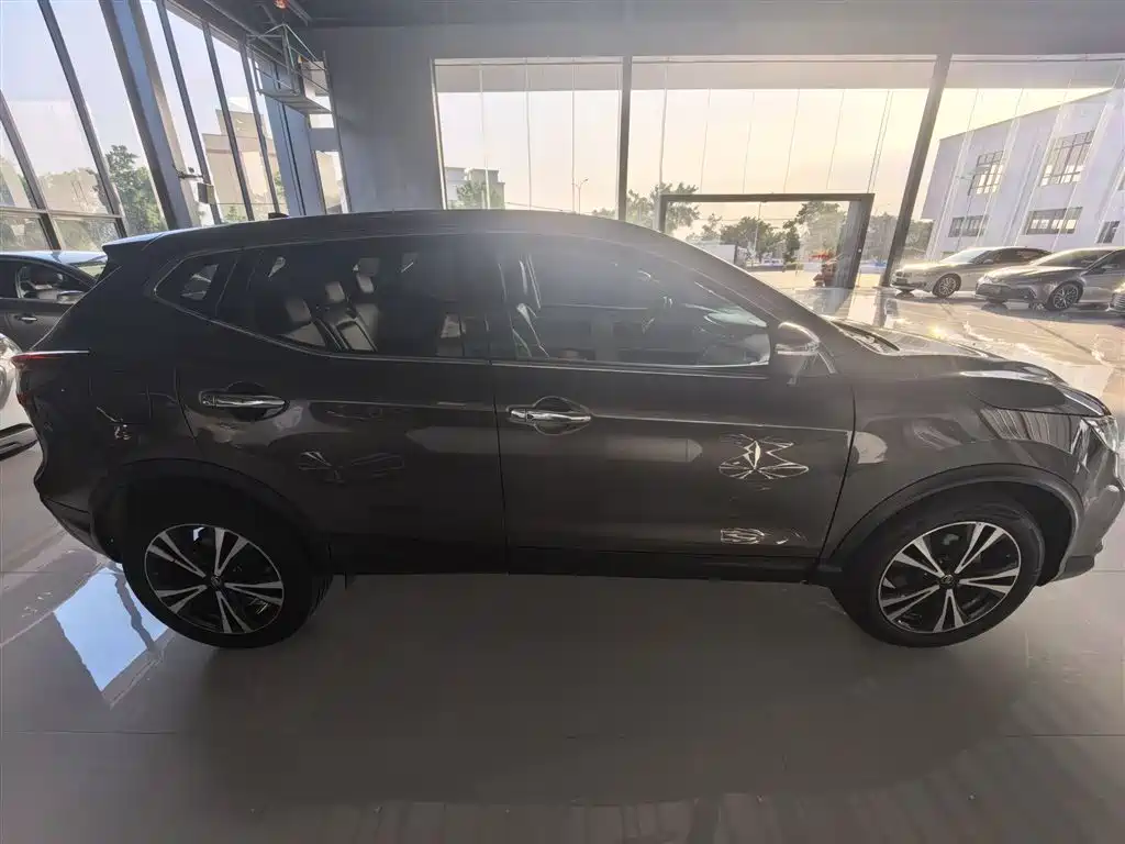 Qashqai 2019 2.0L CVT Deluxe Edition купить на сайте DeffCars