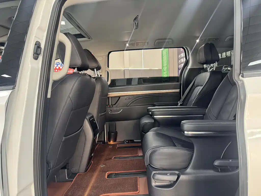 Trumpchi M8 2021 Lingxiu Series 390T Premium Edition купить на сайте DeffCars