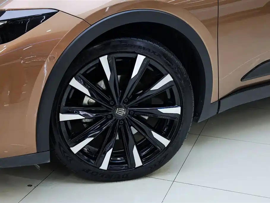 Crown SportCross 2023 2.4T SportCross HEV four-wheel drive extreme version купить на сайте DeffCars