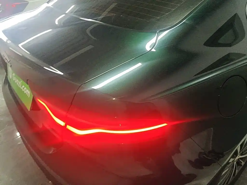 Jaguar XEL 2021 2.0T 200PS R-DYNAMIC Youth Sports Edition купить на сайте DeffCars