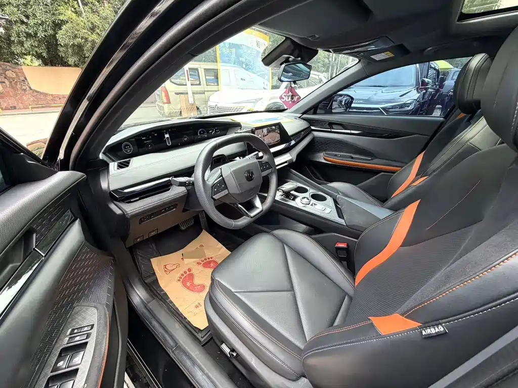 Changan UNI-V 2022 1.5T sports version купить на сайте DeffCars