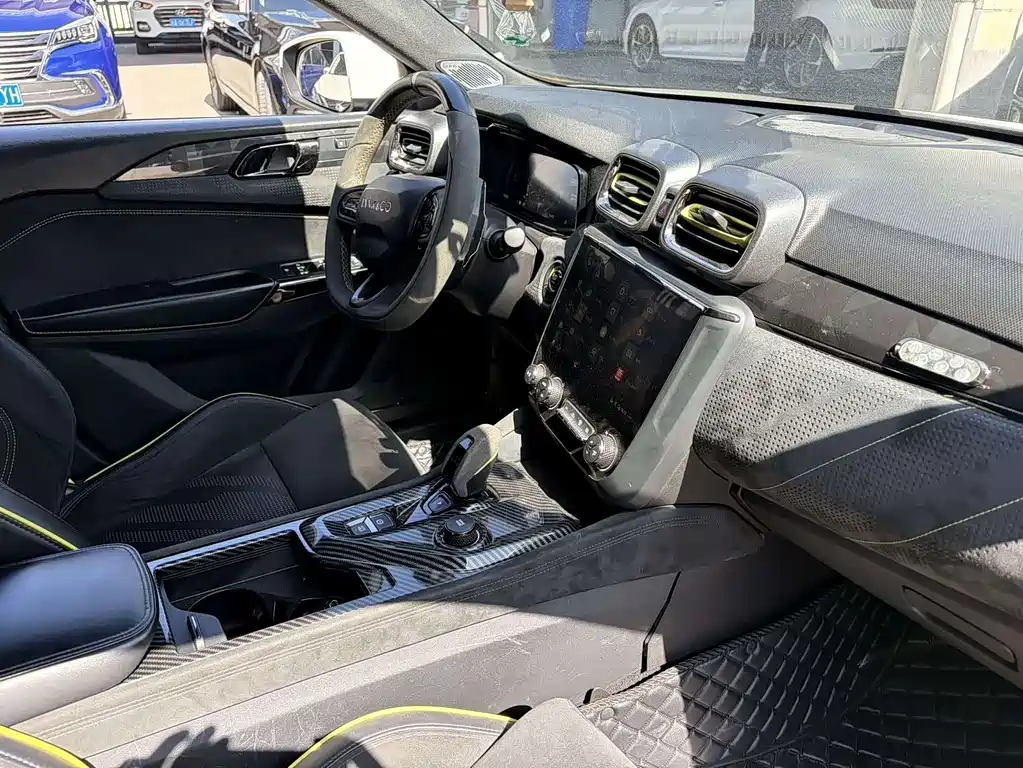 Lynk & Co 03 2019 03+ 2.0TD Automatic Wind Control Edition купить на сайте DeffCars