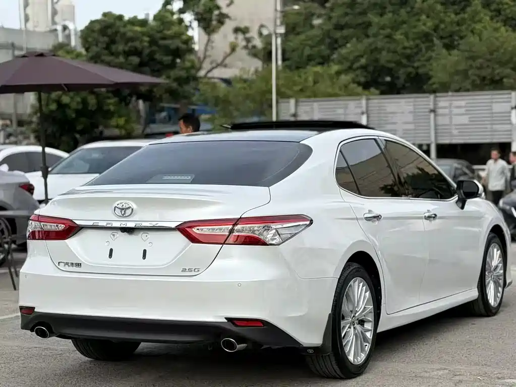 Camry 2021 2.5G Deluxe Edition купить на сайте DeffCars