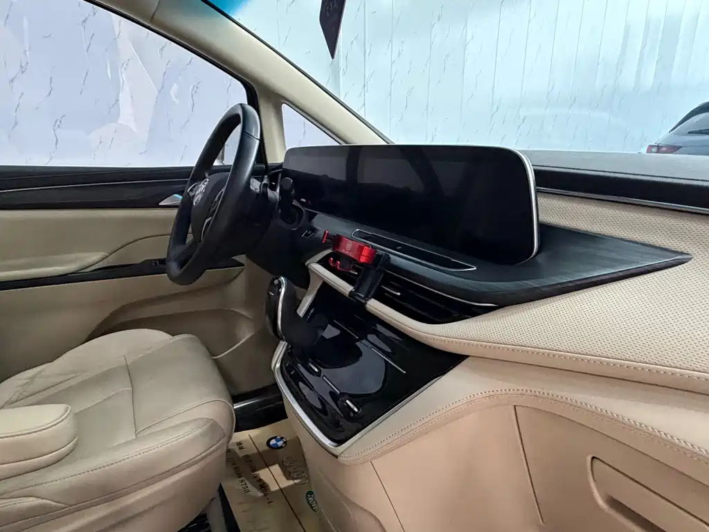 Buick GL8 2022 ES Lu Zun 653T luxury model купить на сайте DeffCars