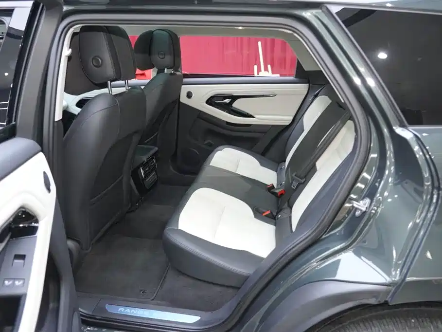 Range Rover Evoque 2022 Evoque L 249PS R-Dynamic Deluxe Edition купить на сайте DeffCars