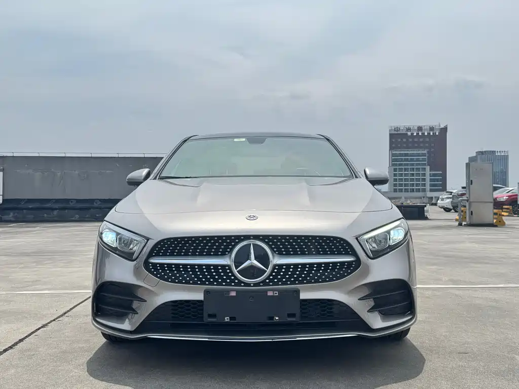 Mercedes-Benz A-Class 2021 A 200 L Sports Sedan Dynamic Type купить на сайте DeffCars