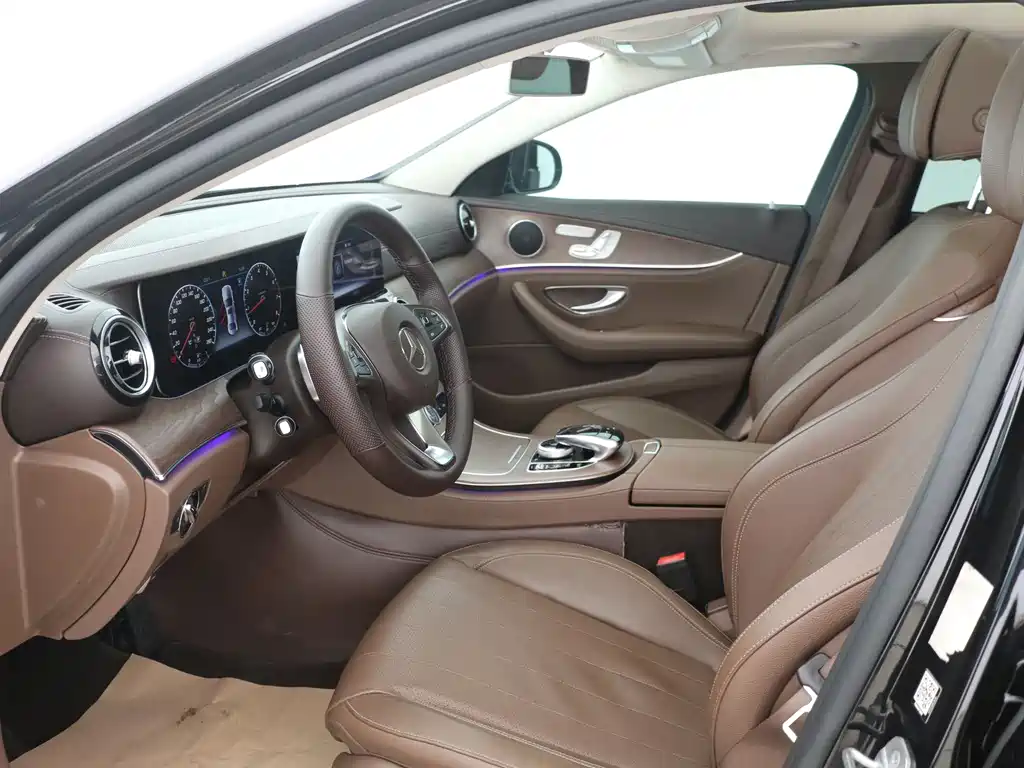 Mercedes-Benz E-Class 2018 E 300 L Luxury Model купить на сайте DeffCars
