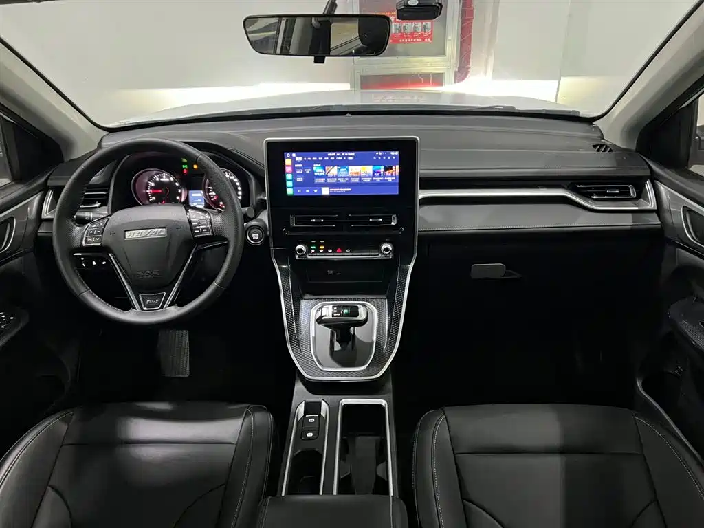 Haval M6 2021 PLUS 1.5T DCT luxury smart connected model купить на сайте DeffCars