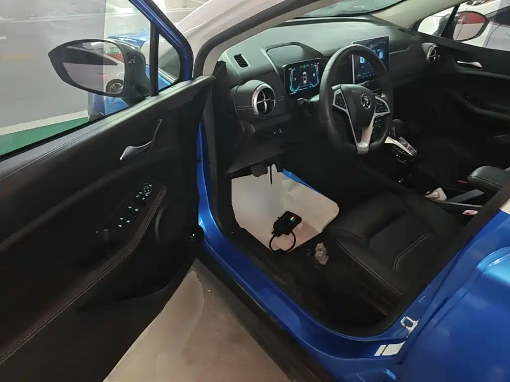 Yuan New Energy 2019 EV535 High Energy Pilot Edition купить на сайте DeffCars