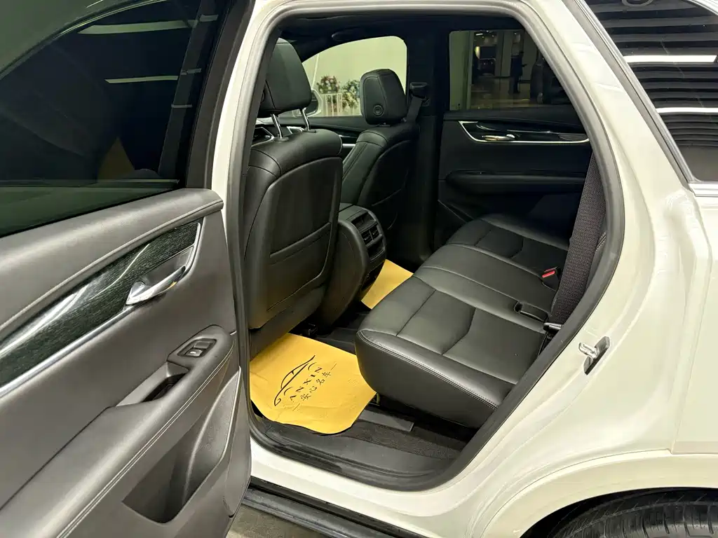 Cadillac XT5 2020 28T luxury model купить на сайте DeffCars