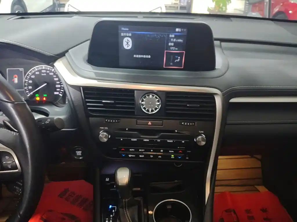 Lexus RX 2020 facelift 300 two-wheel drive elite version купить на сайте DeffCars