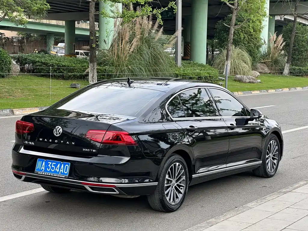 Magotan 2020 330TSI DSG luxury model купить на сайте DeffCars