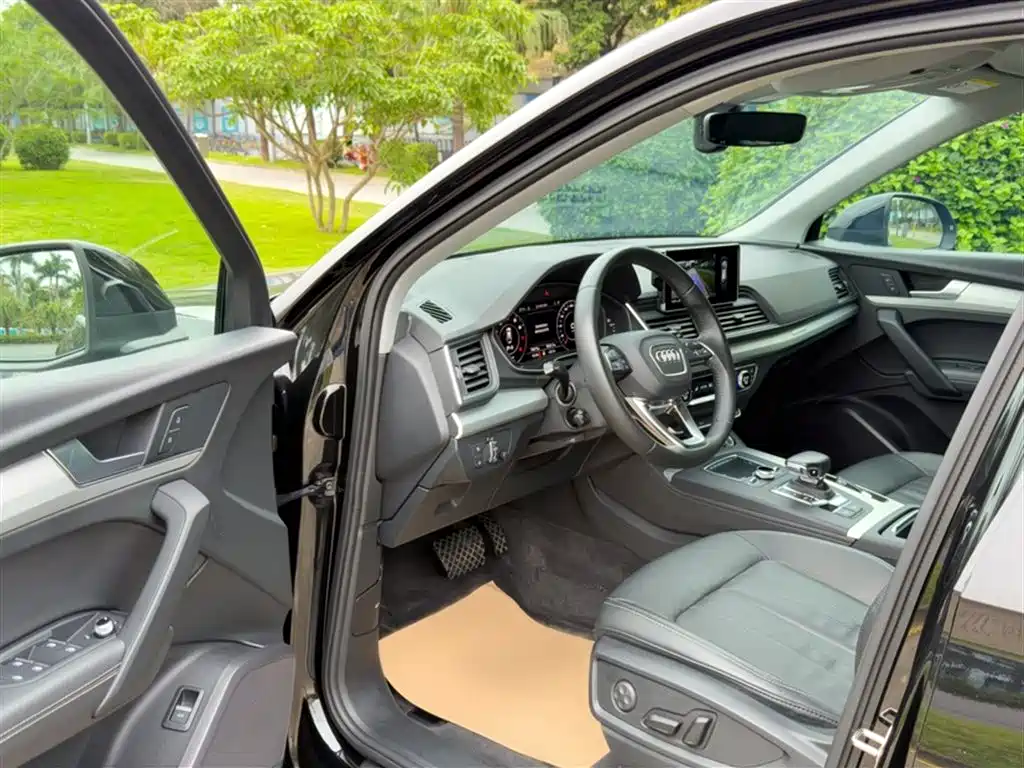 Audi Q5L 2020 facelift 40 TFSI enjoys fashionable style купить на сайте DeffCars