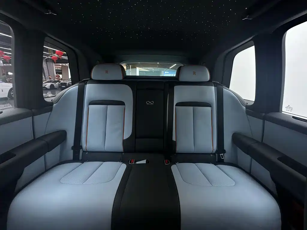 Cullinan 2024 Black Badge купить на сайте DeffCars