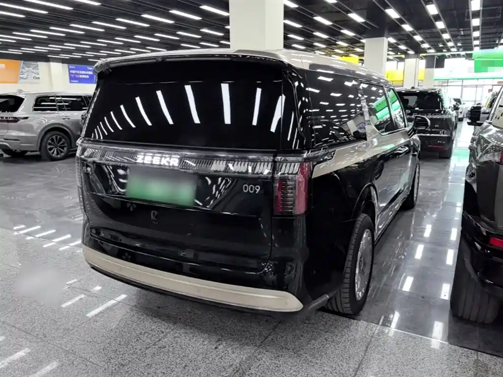 Jikrypton 009 2024 seven-seat aisle version four-wheel drive 108kWh купить на сайте DeffCars