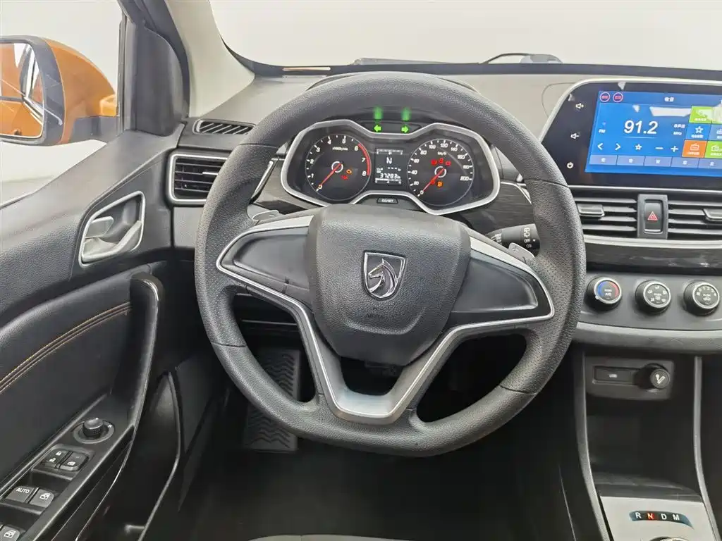 Baojun 310 2017 1.5L automatic fashion model купить на сайте DeffCars