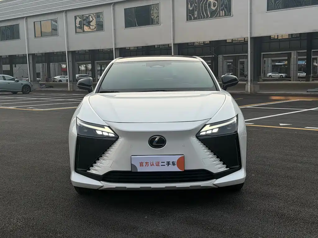 Lexus RZ 2023 450e four-wheel drive indulgent version купить на сайте DeffCars