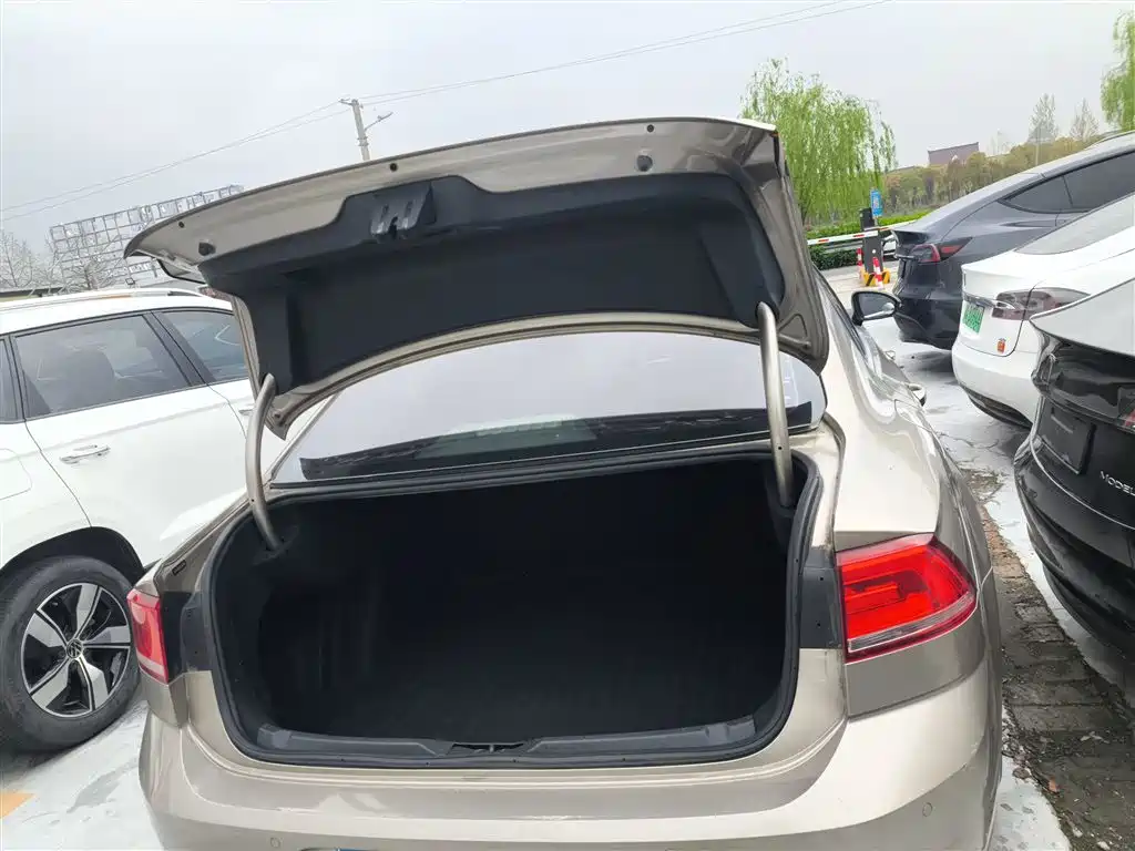 Lingdu 2018 280TSI DSG Comfort Edition купить на сайте DeffCars