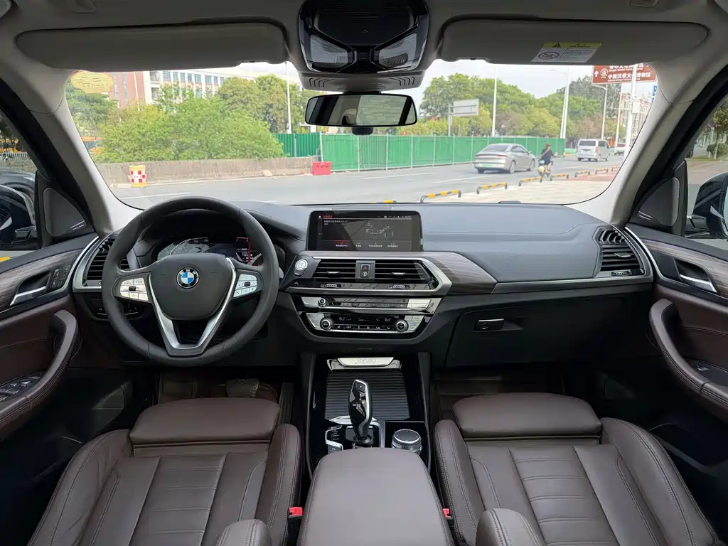 BMW X3 2021 facelift xDrive28i luxury package купить на сайте DeffCars