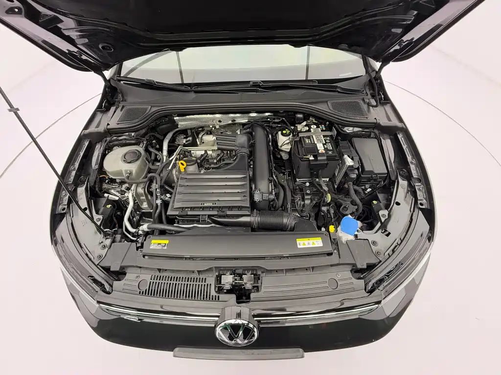 Golf 2023 280TSI DSG R-Line Lite купить на сайте DeffCars