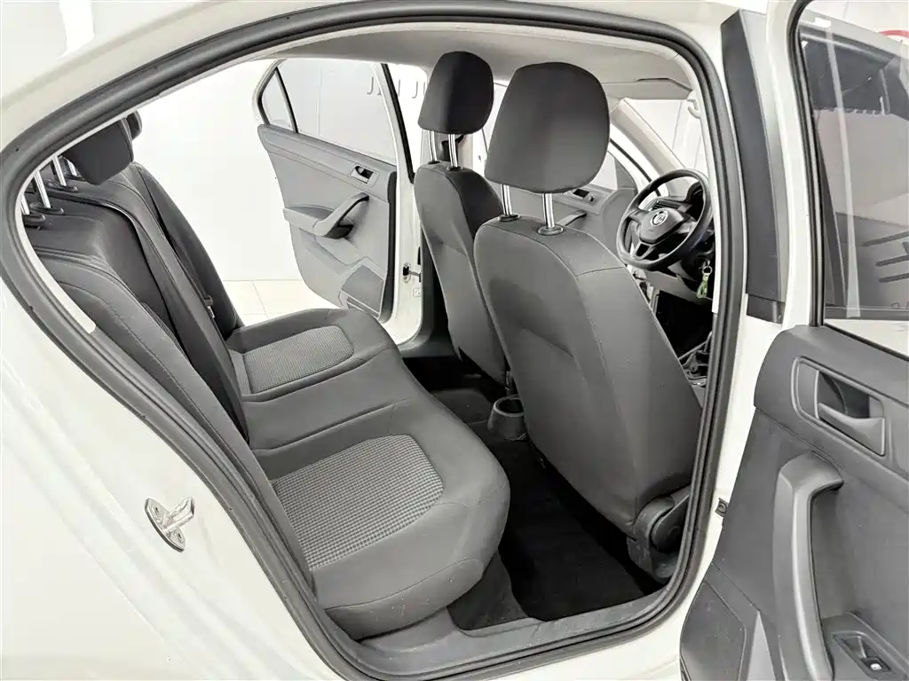 Santana 2019 1.5L automatic fashion version National VI купить на сайте DeffCars